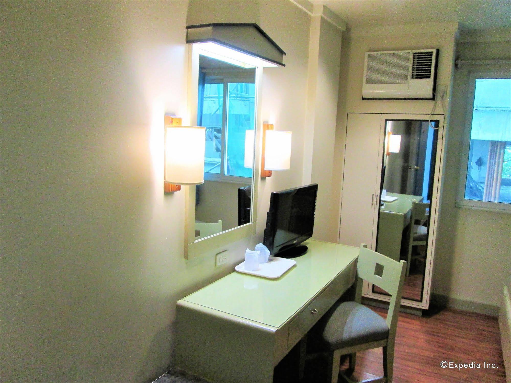 New Dawn Pensionne House Cagayan de Oro Buitenkant foto