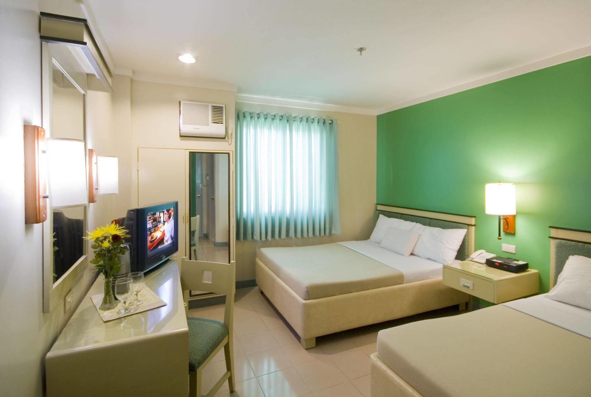 New Dawn Pensionne House Cagayan de Oro Buitenkant foto