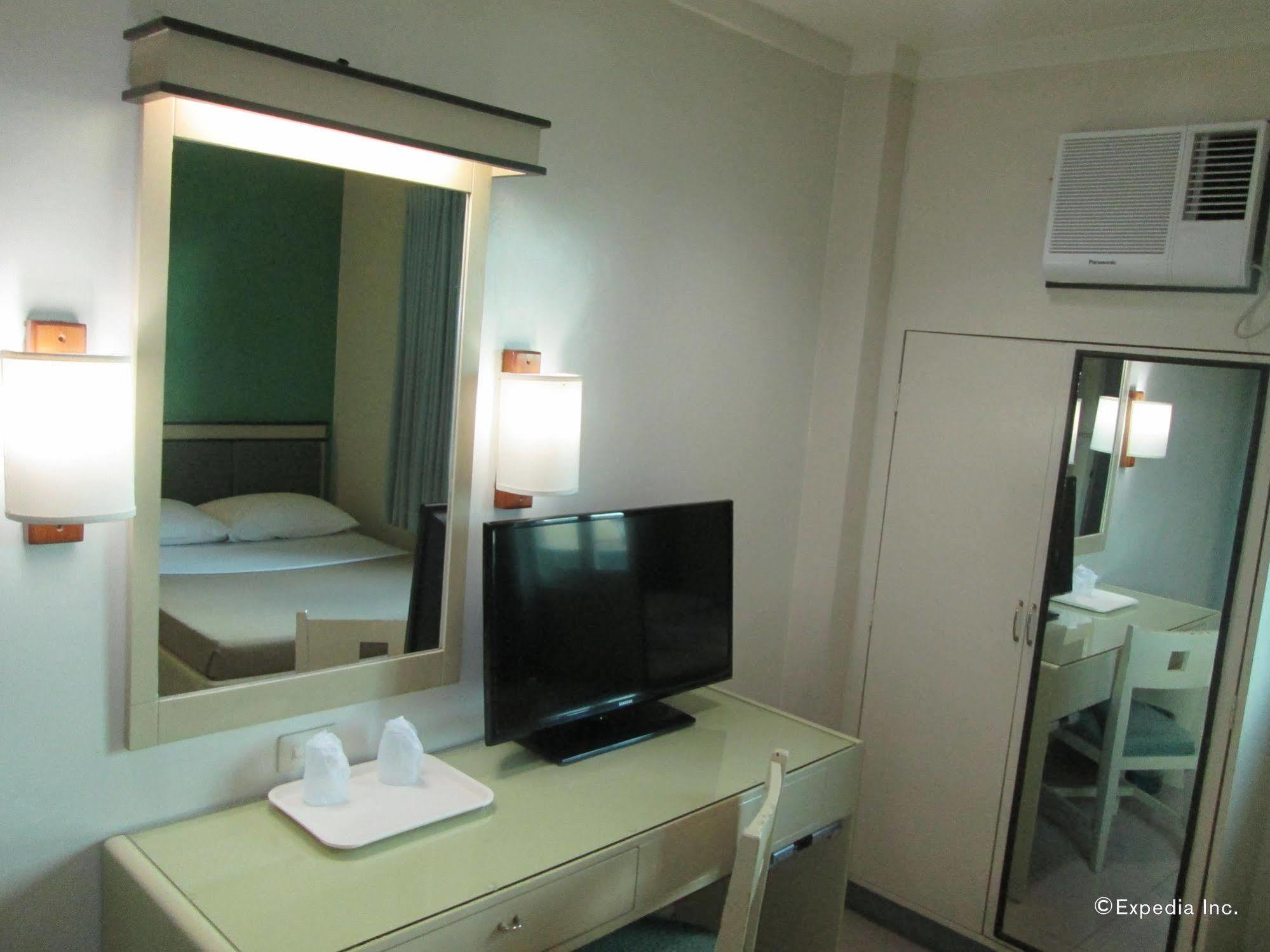New Dawn Pensionne House Cagayan de Oro Buitenkant foto