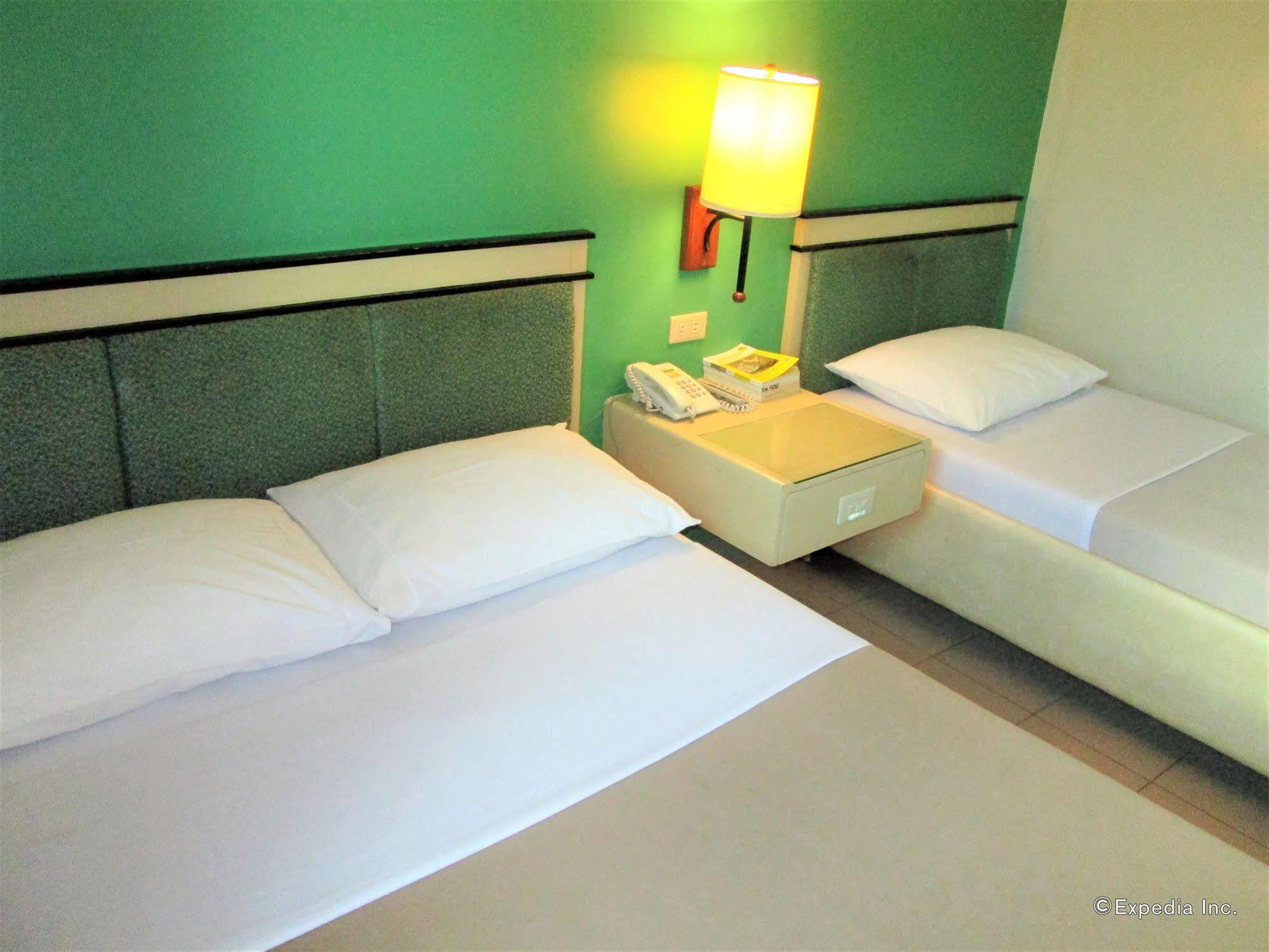 New Dawn Pensionne House Cagayan de Oro Buitenkant foto