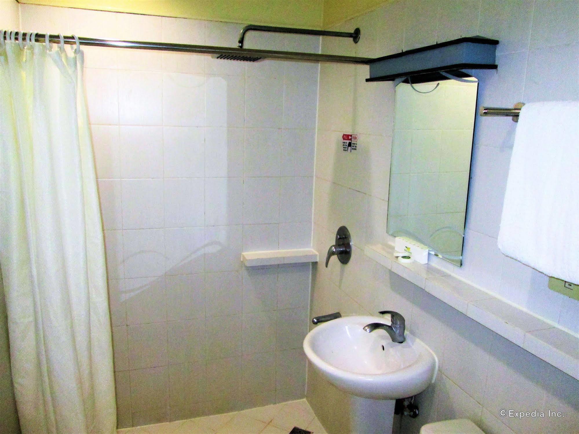 New Dawn Pensionne House Cagayan de Oro Buitenkant foto