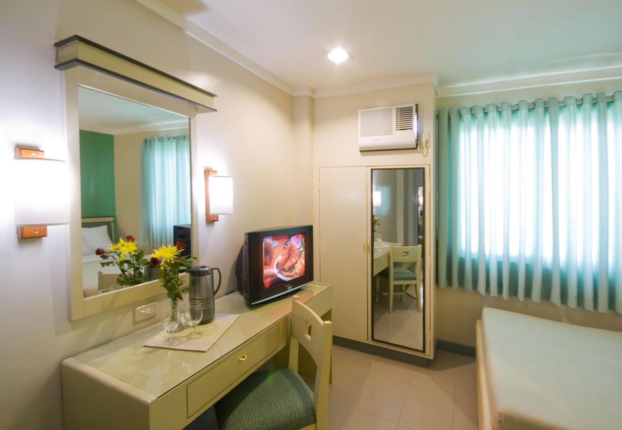 New Dawn Pensionne House Cagayan de Oro Buitenkant foto